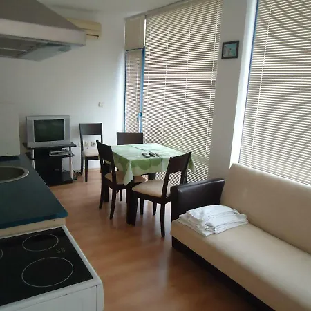 Blue Marine Apartment Ravda